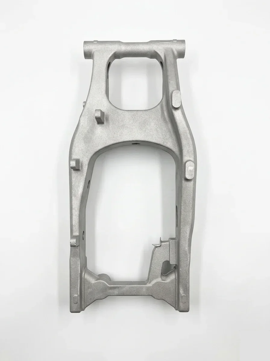 Componente automotive EN AC-46400 8,4 kg